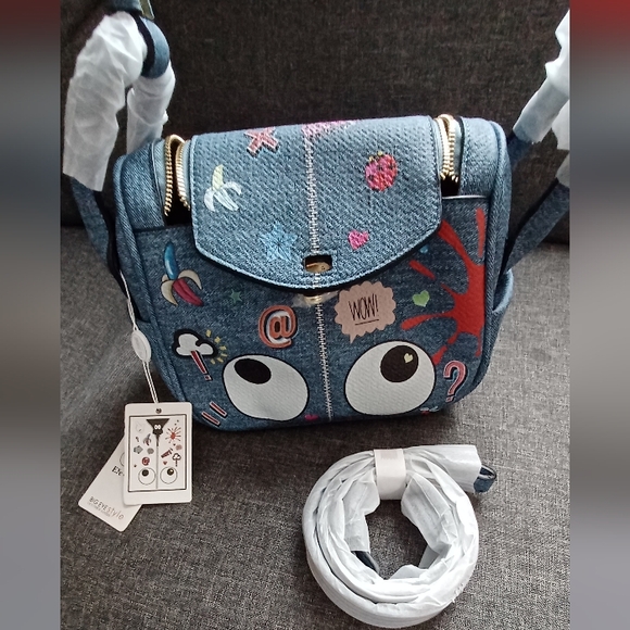 "Eye Theme" Handbag, "Big Eye Style Leather goods" Luxury Designer,Unique Style - Picture 6 of 13